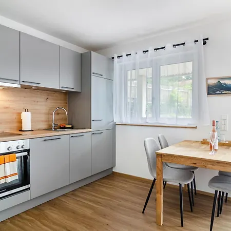 Jegle Apartman Salem
