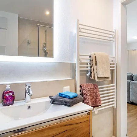 Jegle Apartman *
